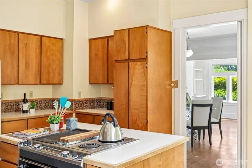 Property photo for 3116 S Dose Terrace, Seattle photo 13