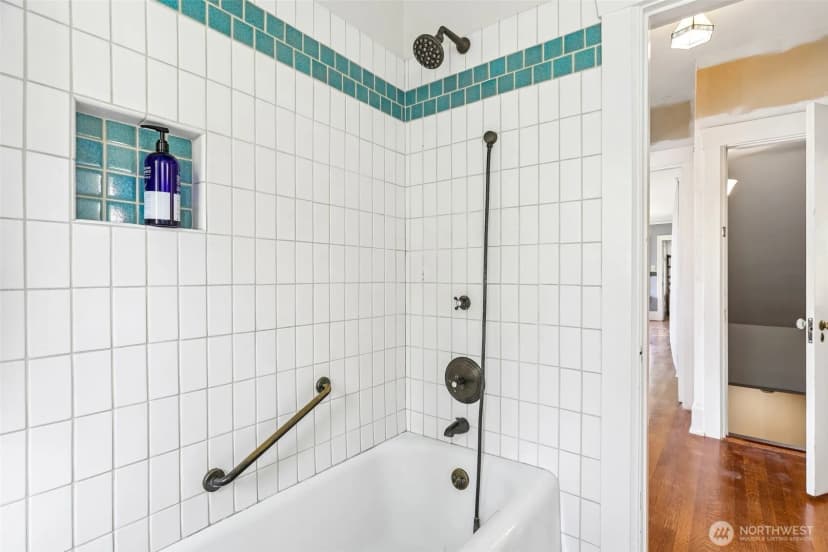 Property photo for 3116 S Dose Terrace, Seattle photo 18