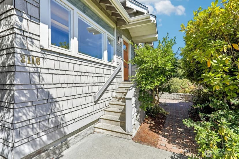Property photo for 3116 S Dose Terrace, Seattle photo 4