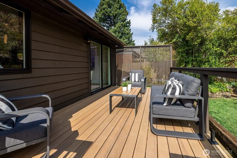 Property photo for 6048 28th Avenue Ne, Seattle photo 10