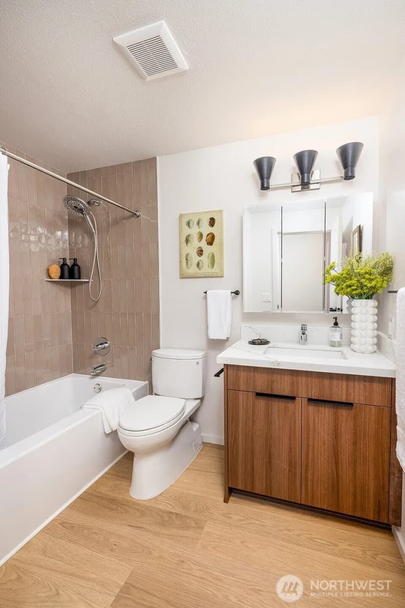 Property photo for 6048 28th Avenue Ne, Seattle photo 18