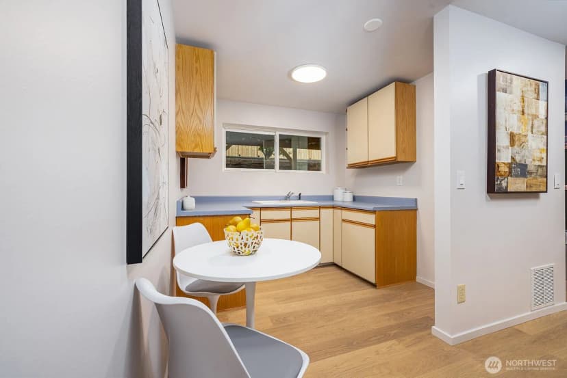 Property photo for 6048 28th Avenue Ne, Seattle photo 24
