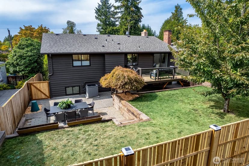 Property photo for 6048 28th Avenue Ne, Seattle photo 27