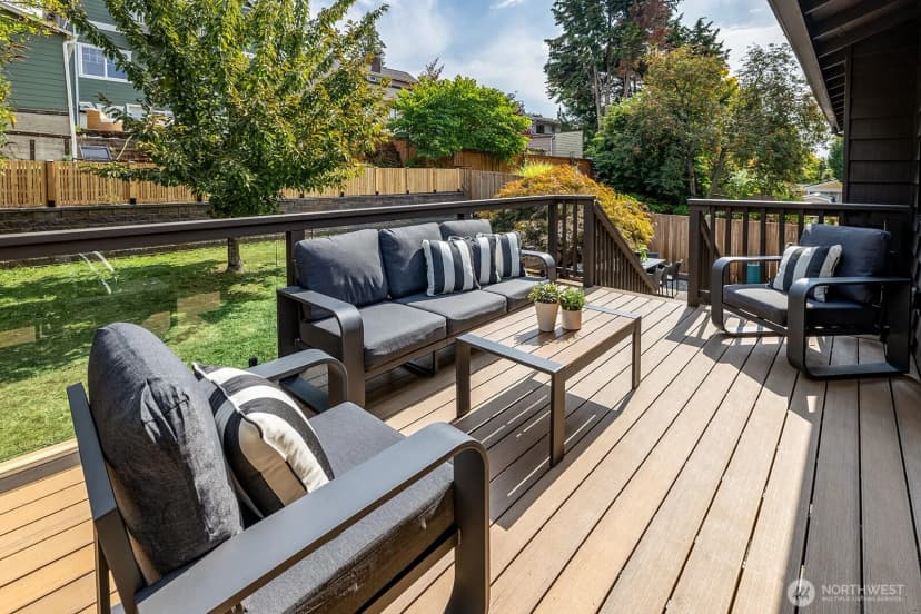 Property photo for 6048 28th Avenue Ne, Seattle photo 8