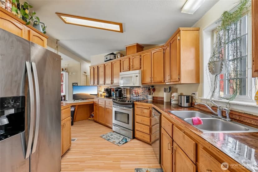 Property photo for 704 87th Avenue Ne #4, Lake Stevens photo 7