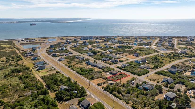 Property photo for 1364 Storm King Avenue Sw, Ocean Shores photo 3