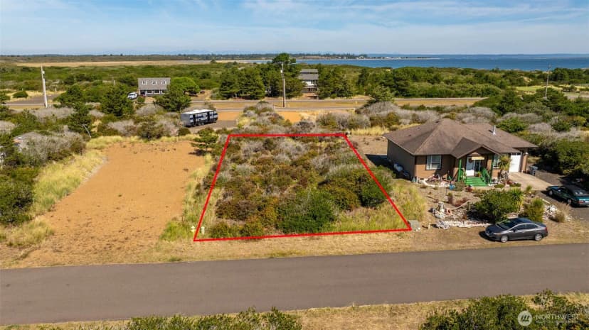 Property photo for 1364 Storm King Avenue Sw, Ocean Shores photo 9