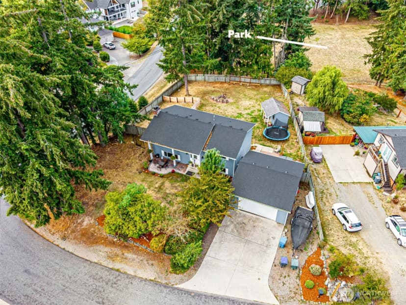 Property photo for 2704 180th Avenue E, Lake Tapps photo 31