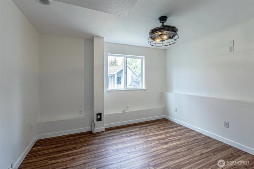 Property photo for 2704 180th Avenue E, Lake Tapps photo 23