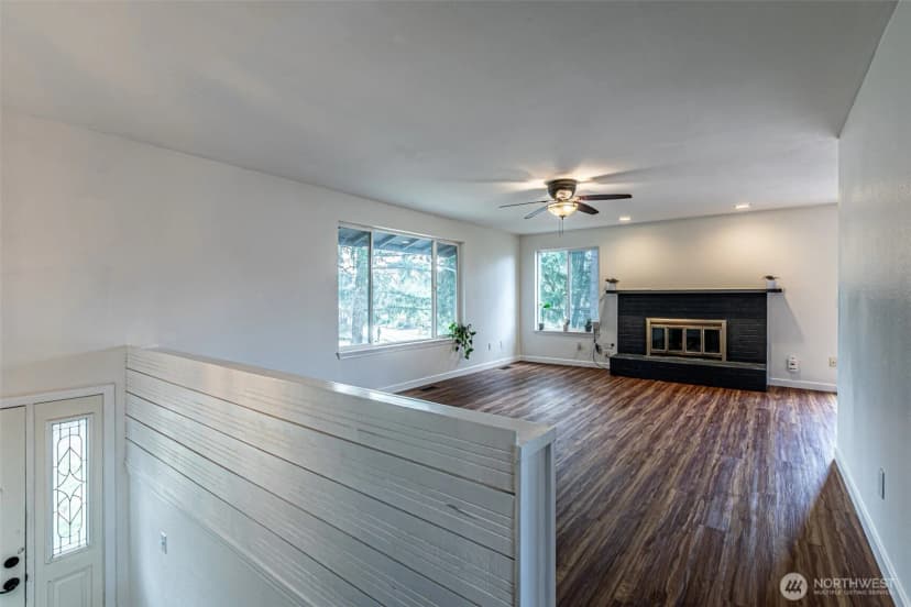 Property photo for 2704 180th Avenue E, Lake Tapps photo 5