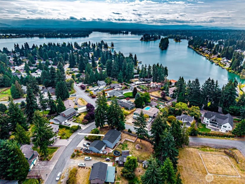 Property photo for 2704 180th Avenue E, Lake Tapps photo 34