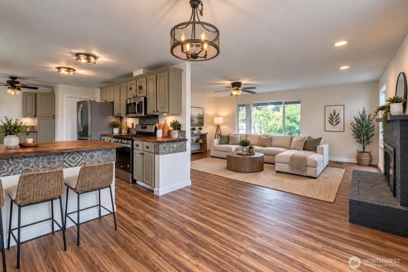 Property photo for 2704 180th Avenue E, Lake Tapps photo 11