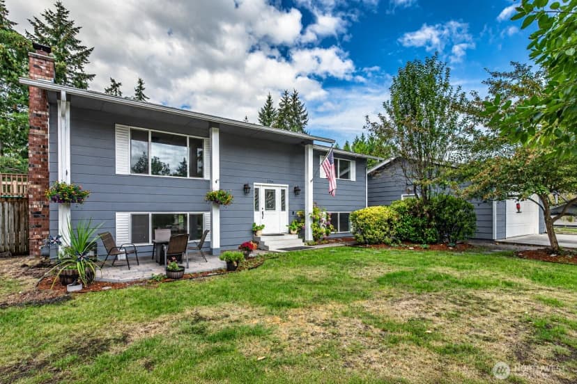Property photo for 2704 180th Avenue E, Lake Tapps