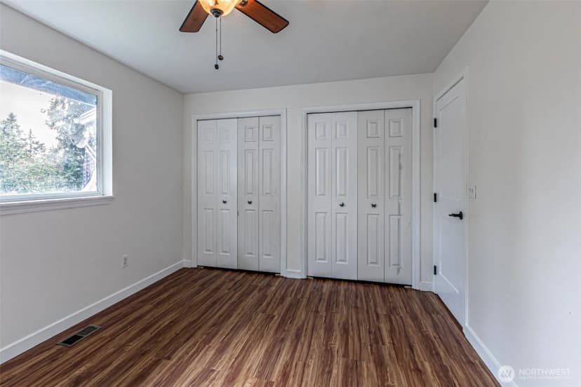 Property photo for 2704 180th Avenue E, Lake Tapps photo 17