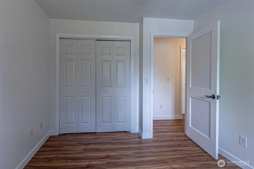 Property photo for 2704 180th Avenue E, Lake Tapps photo 15