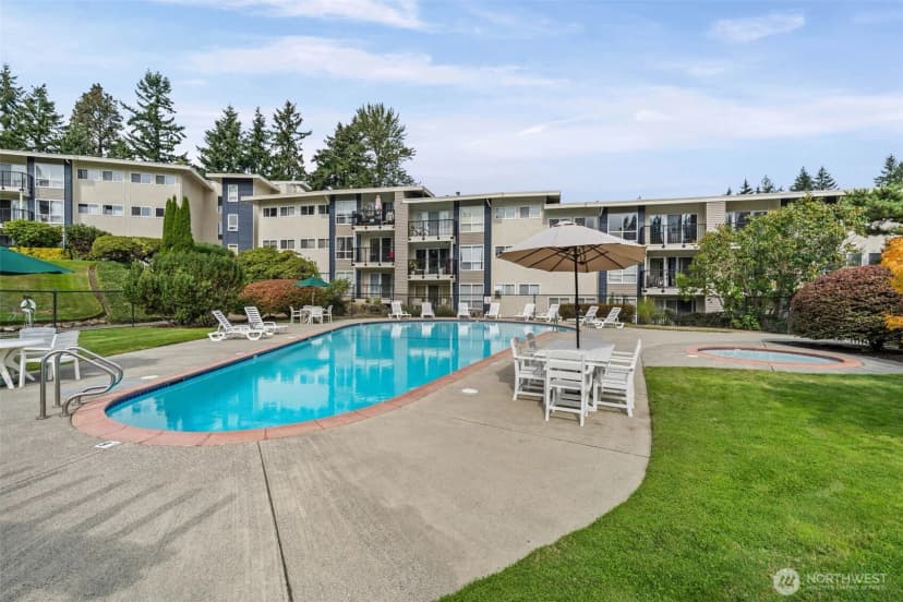 Property photo for 12701 Ne 9th Place #d306, Bellevue photo 21