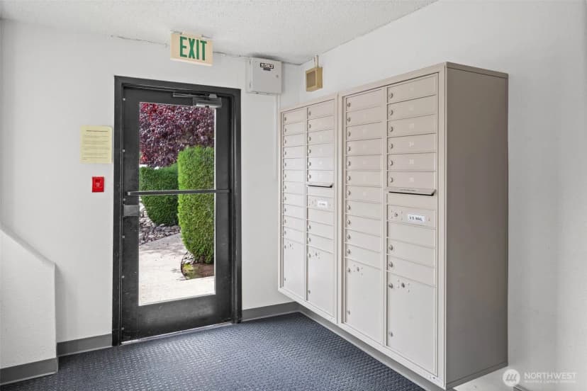 Property photo for 12701 Ne 9th Place #d306, Bellevue photo 16