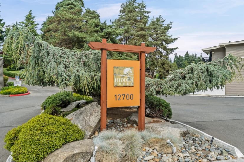 Property photo for 12701 Ne 9th Place #d306, Bellevue photo 22
