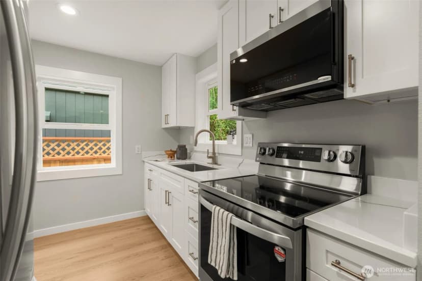 Property photo for 8150 13th Avenue Sw, Seattle photo 6