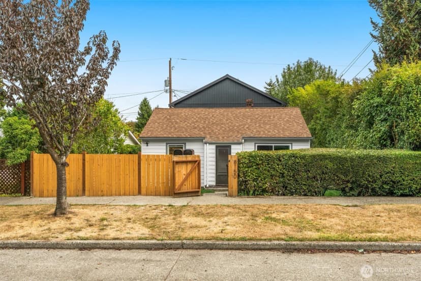 Property photo for 8150 13th Avenue Sw, Seattle photo 19