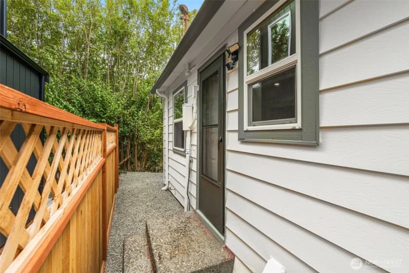 Property photo for 8150 13th Avenue Sw, Seattle photo 15