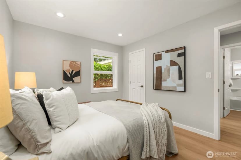 Property photo for 8150 13th Avenue Sw, Seattle photo 11