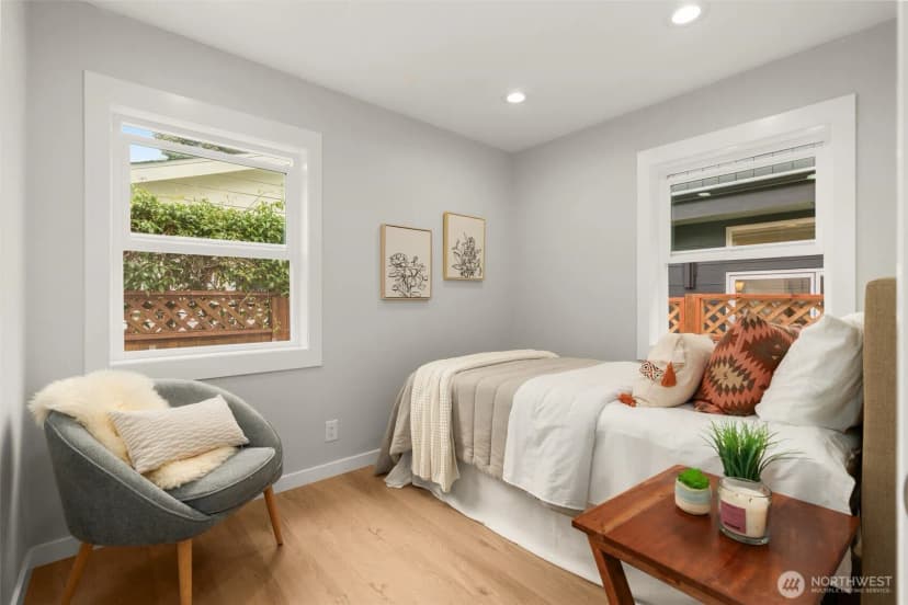 Property photo for 8150 13th Avenue Sw, Seattle photo 12