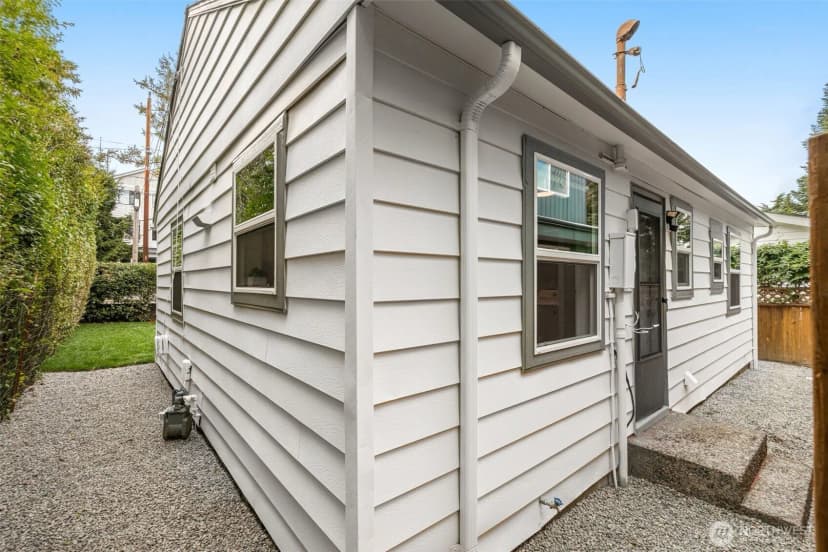Property photo for 8150 13th Avenue Sw, Seattle photo 16