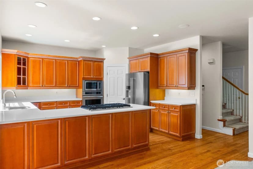 Property photo for 7502 53rd Street Ct W, University Place photo 8