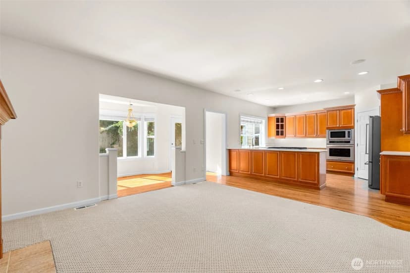 Property photo for 7502 53rd Street Ct W, University Place photo 10