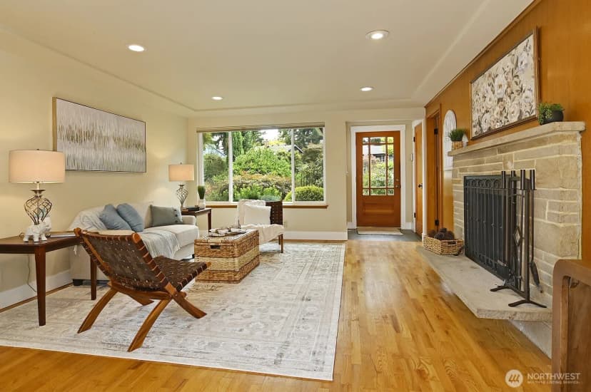 Property photo for 124 N 180th Street, Shoreline photo 6