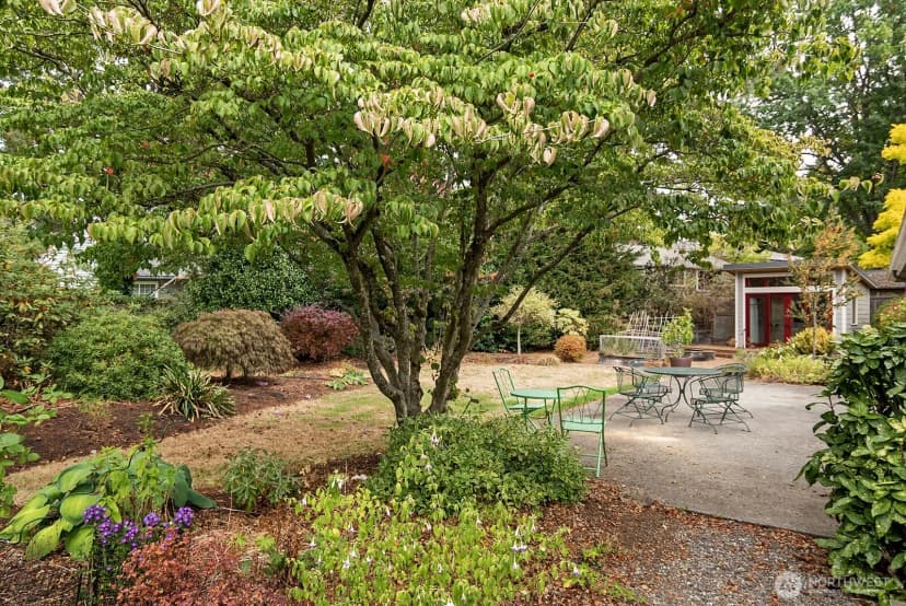 Property photo for 124 N 180th Street, Shoreline photo 19