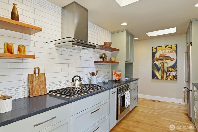 Property photo for 124 N 180th Street, Shoreline photo 8