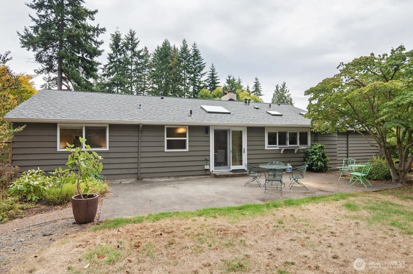 Property photo for 124 N 180th Street, Shoreline photo 25