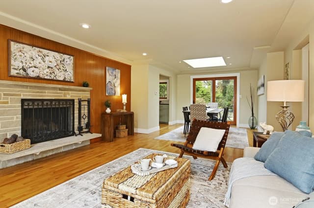 Property photo for 124 N 180th Street, Shoreline photo 5