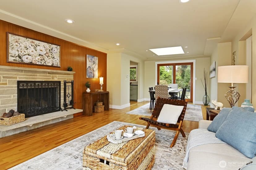 Property photo for 124 N 180th Street, Shoreline photo 5