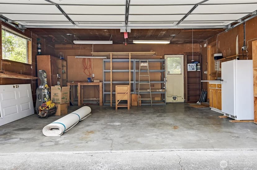 Property photo for 124 N 180th Street, Shoreline photo 27