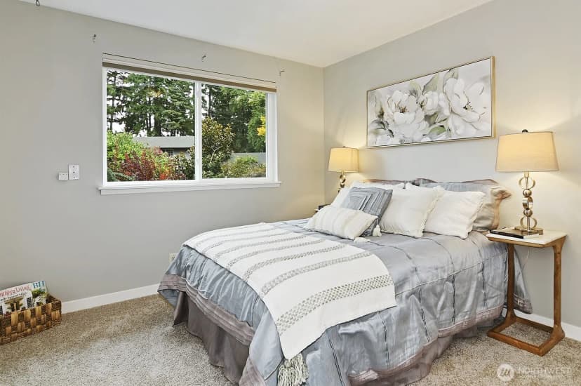 Property photo for 124 N 180th Street, Shoreline photo 16