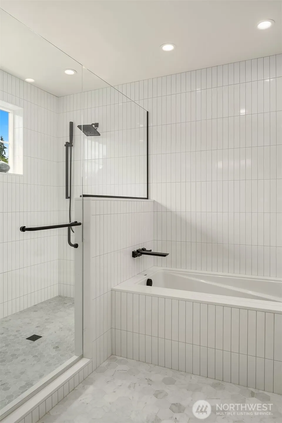 Property photo for 3639 34th Avenue W, Seattle photo 27