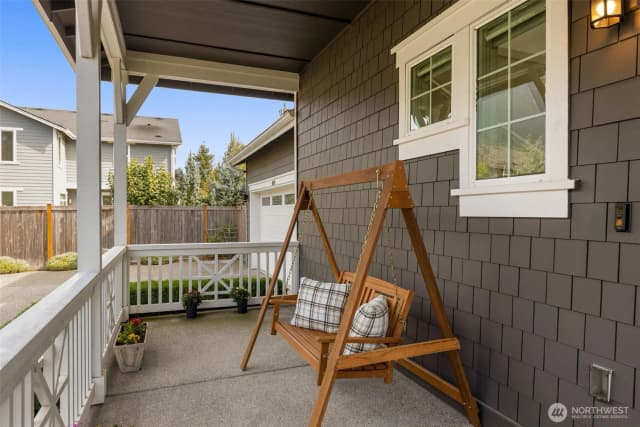 Property photo for 1069 Se 13th Avenue, North Bend photo 2