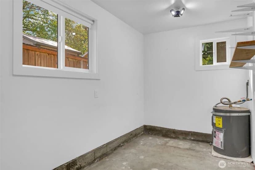 Property photo for 2537 Ne 97th Street, Seattle photo 31