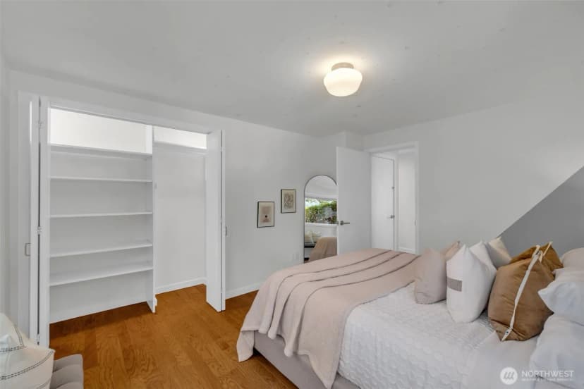 Property photo for 2537 Ne 97th Street, Seattle photo 18