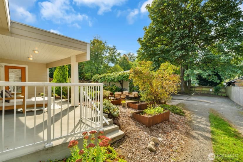 Property photo for 2537 Ne 97th Street, Seattle photo 20