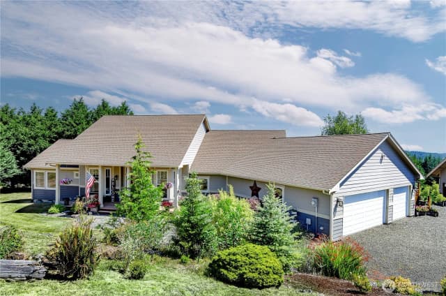 Property photo for 14340 Laplash Lane Se, Tenino photo 4