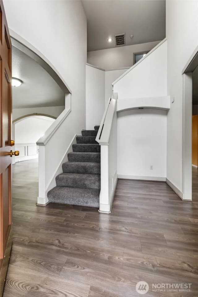 Property photo for 10021 Se 245th Place, Kent photo 4