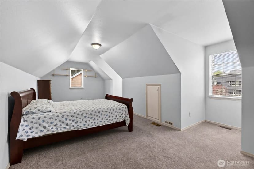 Property photo for 10021 Se 245th Place, Kent photo 28