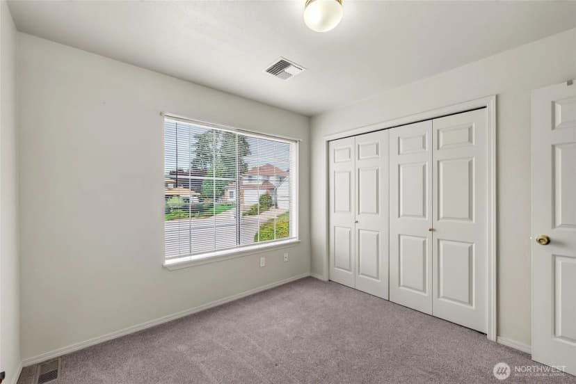 Property photo for 10021 Se 245th Place, Kent photo 24