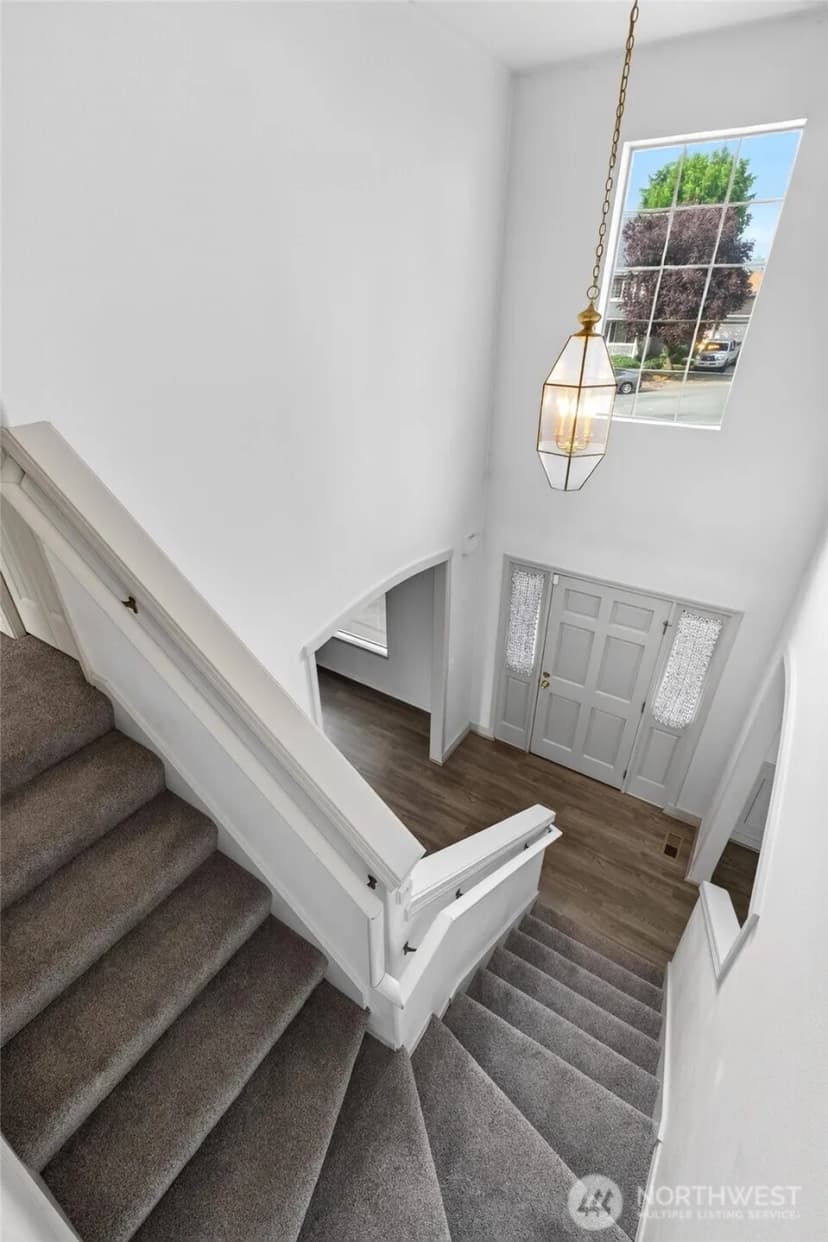 Property photo for 10021 Se 245th Place, Kent photo 18
