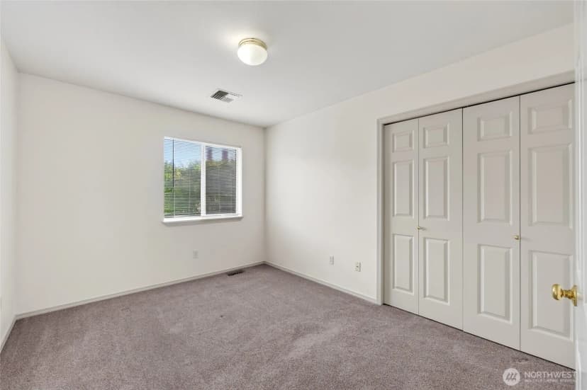 Property photo for 10021 Se 245th Place, Kent photo 25