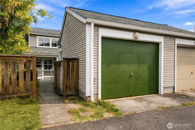 Property photo for 6735 Shaffer Avenue S, Seattle photo 2